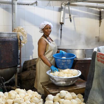 worker at Nkulenu industries in Ghana